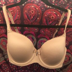 Victoria’s Secret Body by Victoria Bra Lined Demi